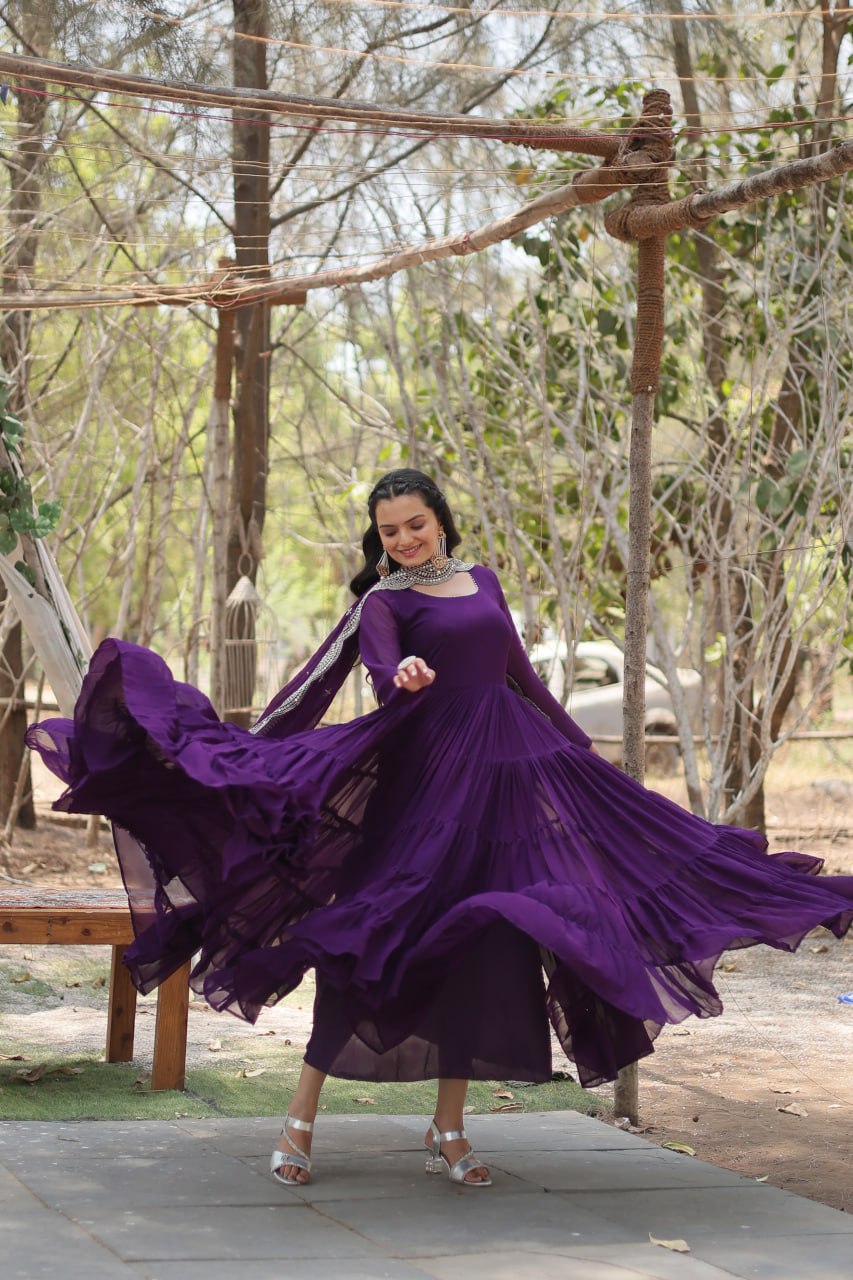 
Stylish Women Tiered Gown With Dupatta Set

