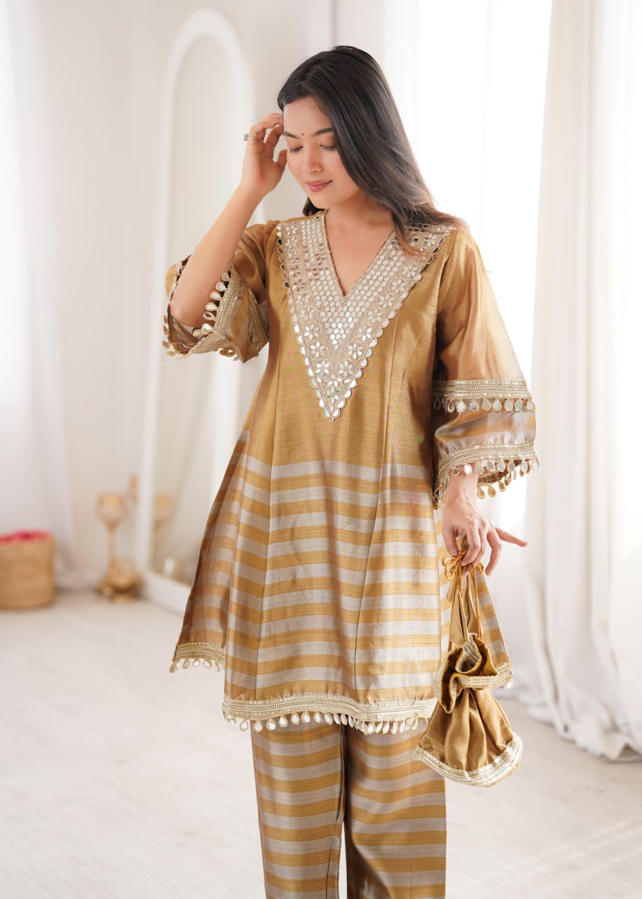 Two-Tone Tissue Mirror Work Ready-Made Top Bottom Set with Designer Batwa
