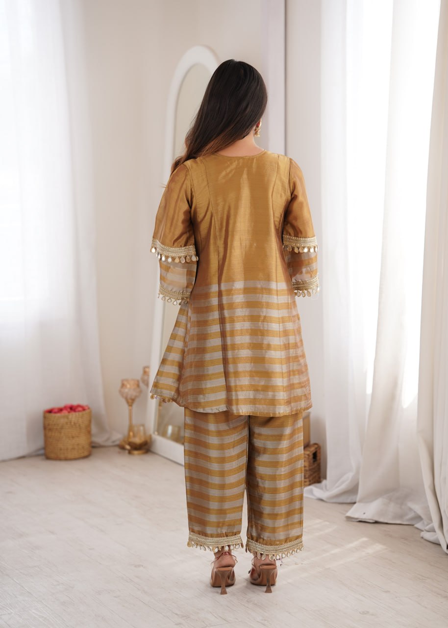 Two-Tone Tissue Mirror Work Ready-Made Top Bottom Set with Designer Batwa
