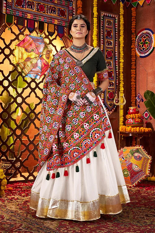 Navratri Look White Chaniya Choli Set for Women