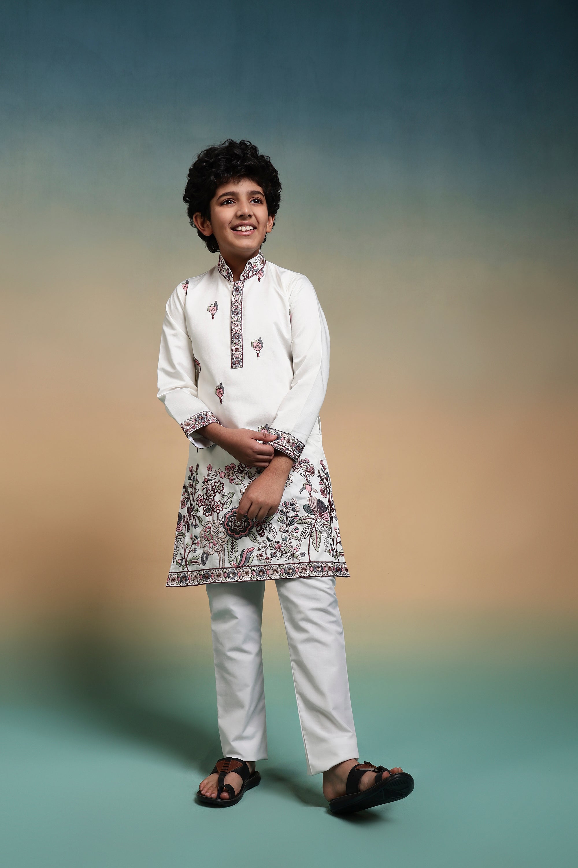 Classic White Embroidered Work Kurta Set Perfect For Festive
