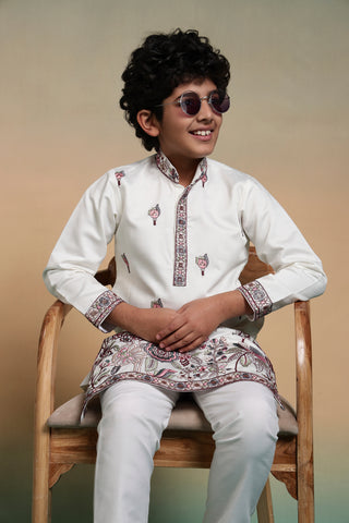 Classic White Embroidered Work Kurta Set Perfect For Festive