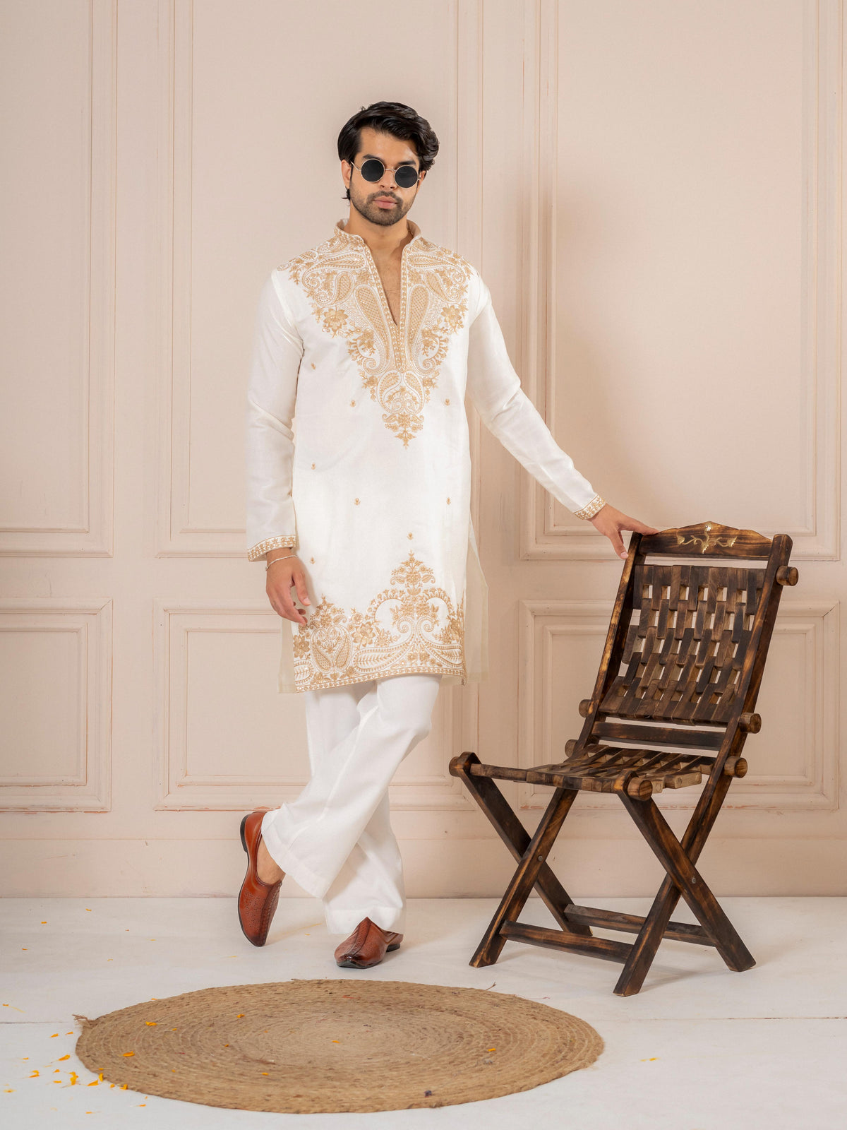 White Embroidered Thread Work Kurta Set | Tulip Designer
