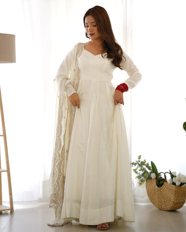 New Premium Quality Pure Romansilk Chanderi Fabric Fully Flair Anarkali With Dupatta Set, Pent Ready To Wear-Off White
