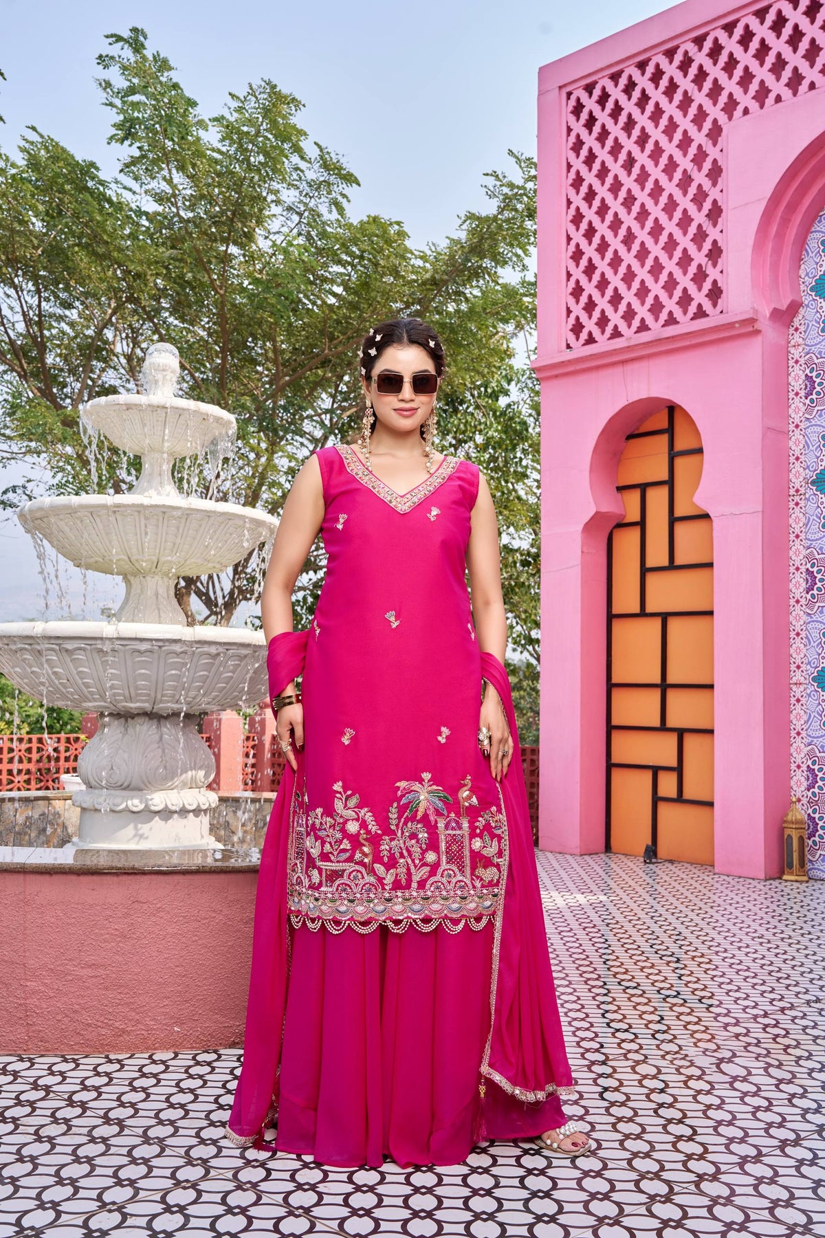 Elegant Star Georgette Kurti Palazzo Set with Embroidered Dupatta