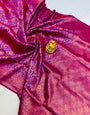 Twirling Purple Kanjivaram Silk Saree With Outstanding Blouse Piece