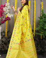 Sempiternal Yellow Banarasi Silk Saree With Arresting Blouse Piece