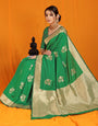 Energetic Green Kanjivaram Silk Saree With Arresting Blouse Piece