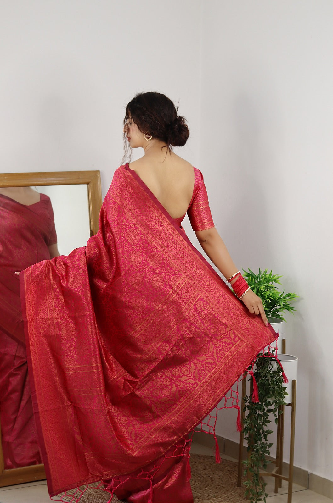 gajari-colour-chiffon-saree | Chiffon saree, Fashion, Chiffon