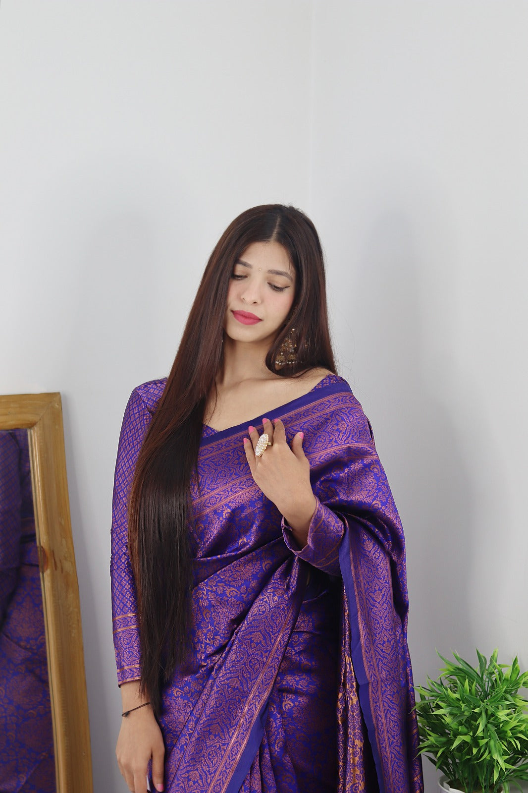 Buy Latest Purple Sarees Online | Mirra Clothing